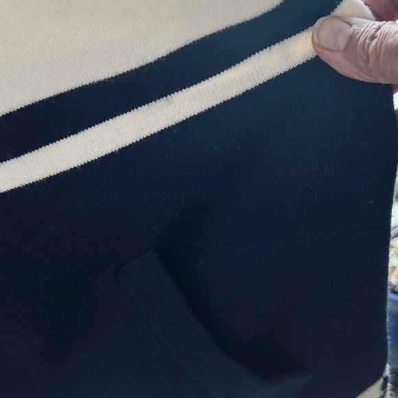 Olsen Navy & beige long sleeve zip front cardigan with pockets - Picture 3 of 7